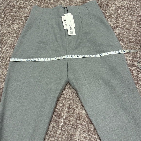Zara Women's Elegant High Waisted Gray Pants - Picture 9 of 10